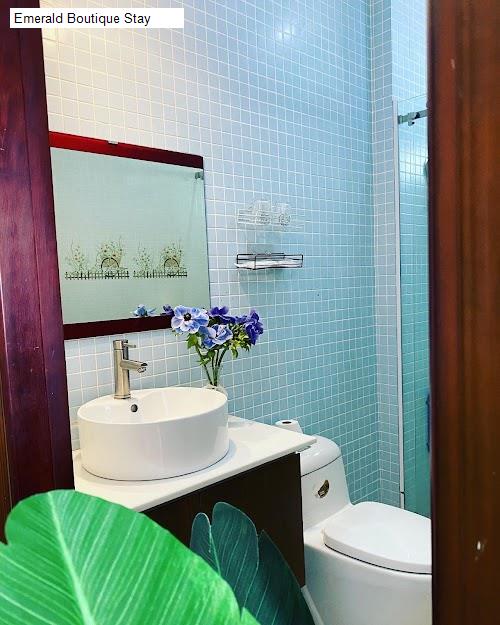 Vệ sinh Emerald Boutique Stay